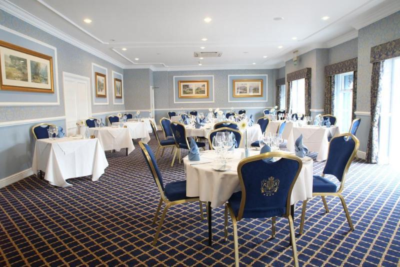 Carlton Park Hotel Rotherham Esterno foto