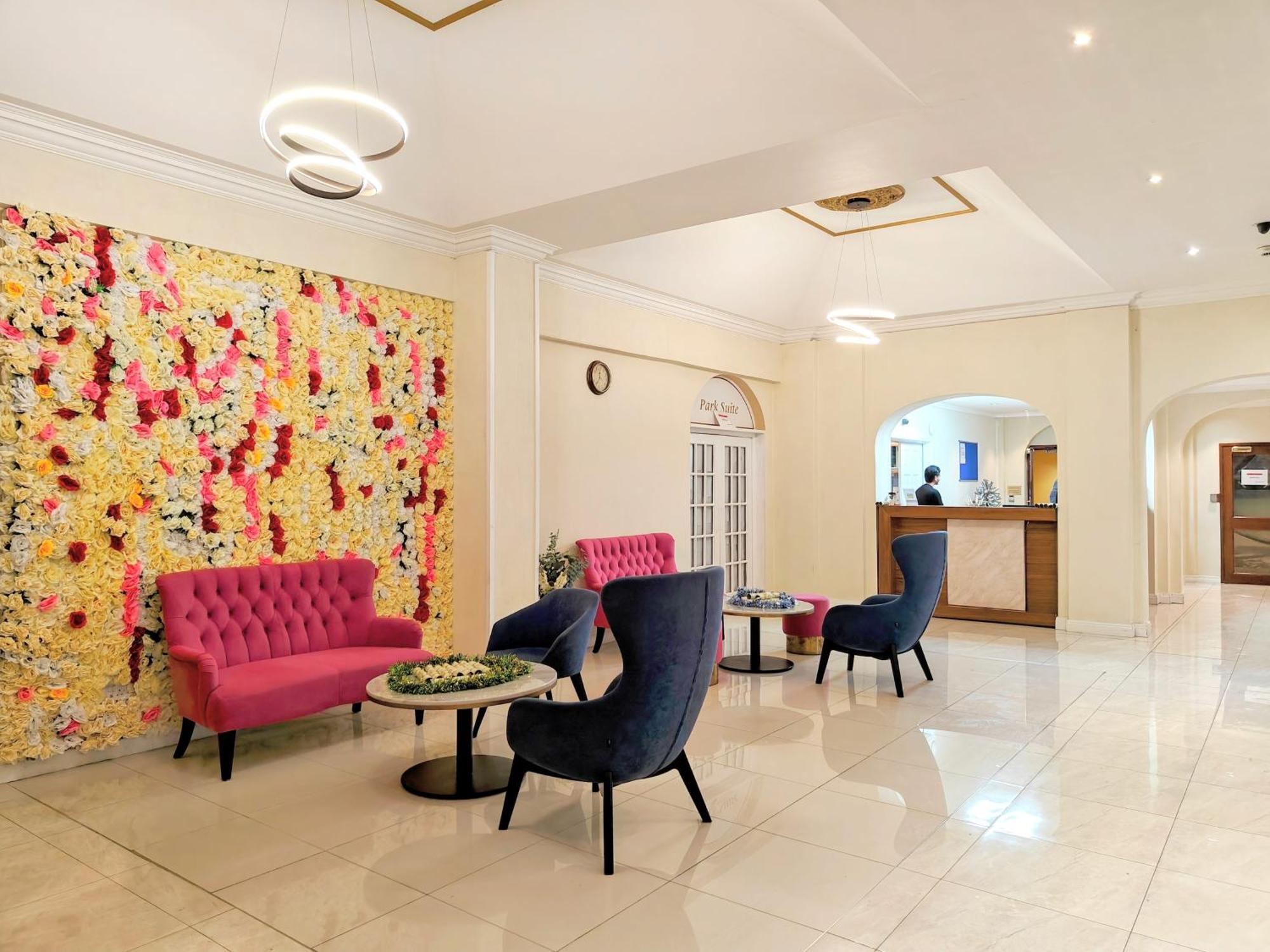Carlton Park Hotel Rotherham Esterno foto