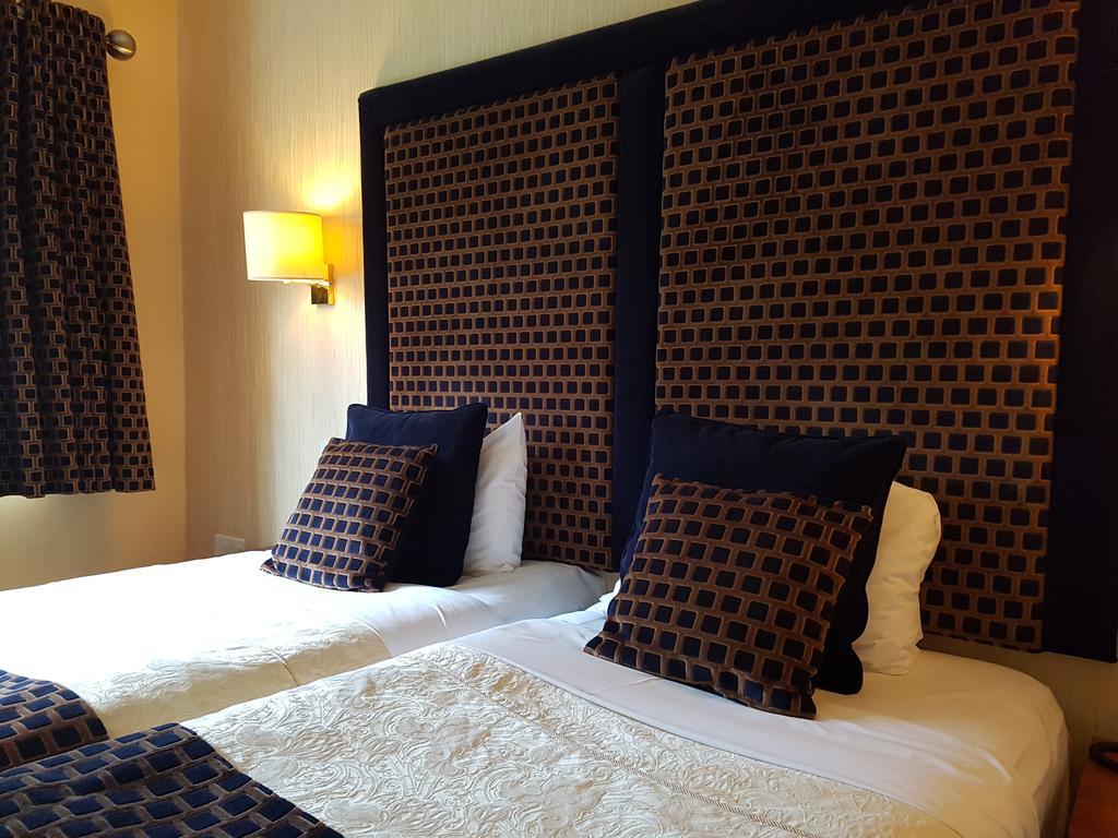 Carlton Park Hotel Rotherham Esterno foto