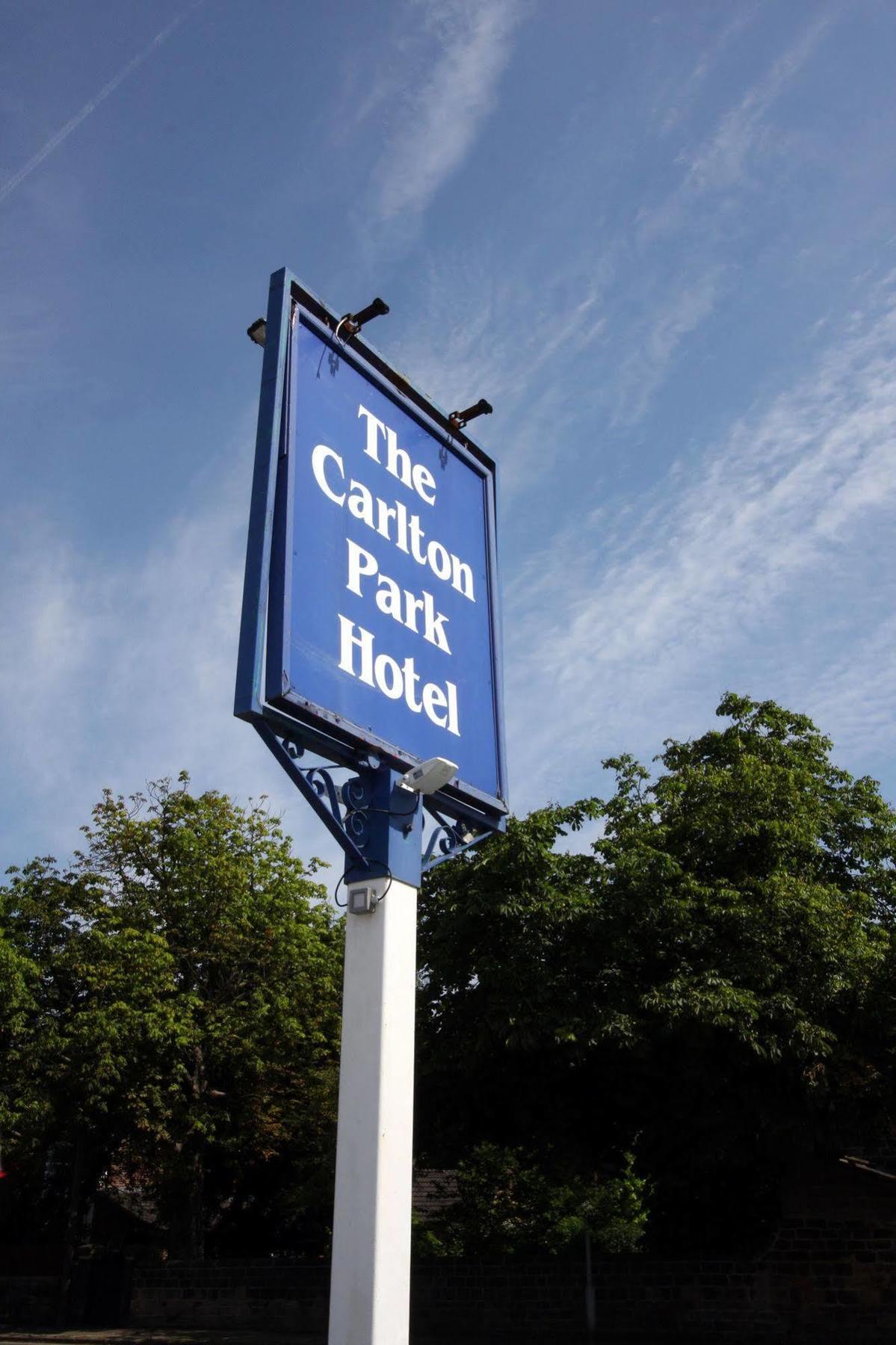 Carlton Park Hotel Rotherham Esterno foto