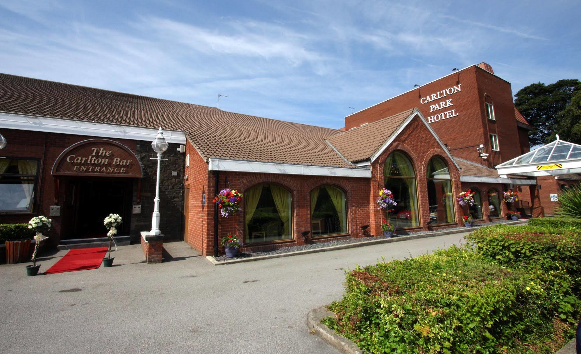 Carlton Park Hotel Rotherham Esterno foto