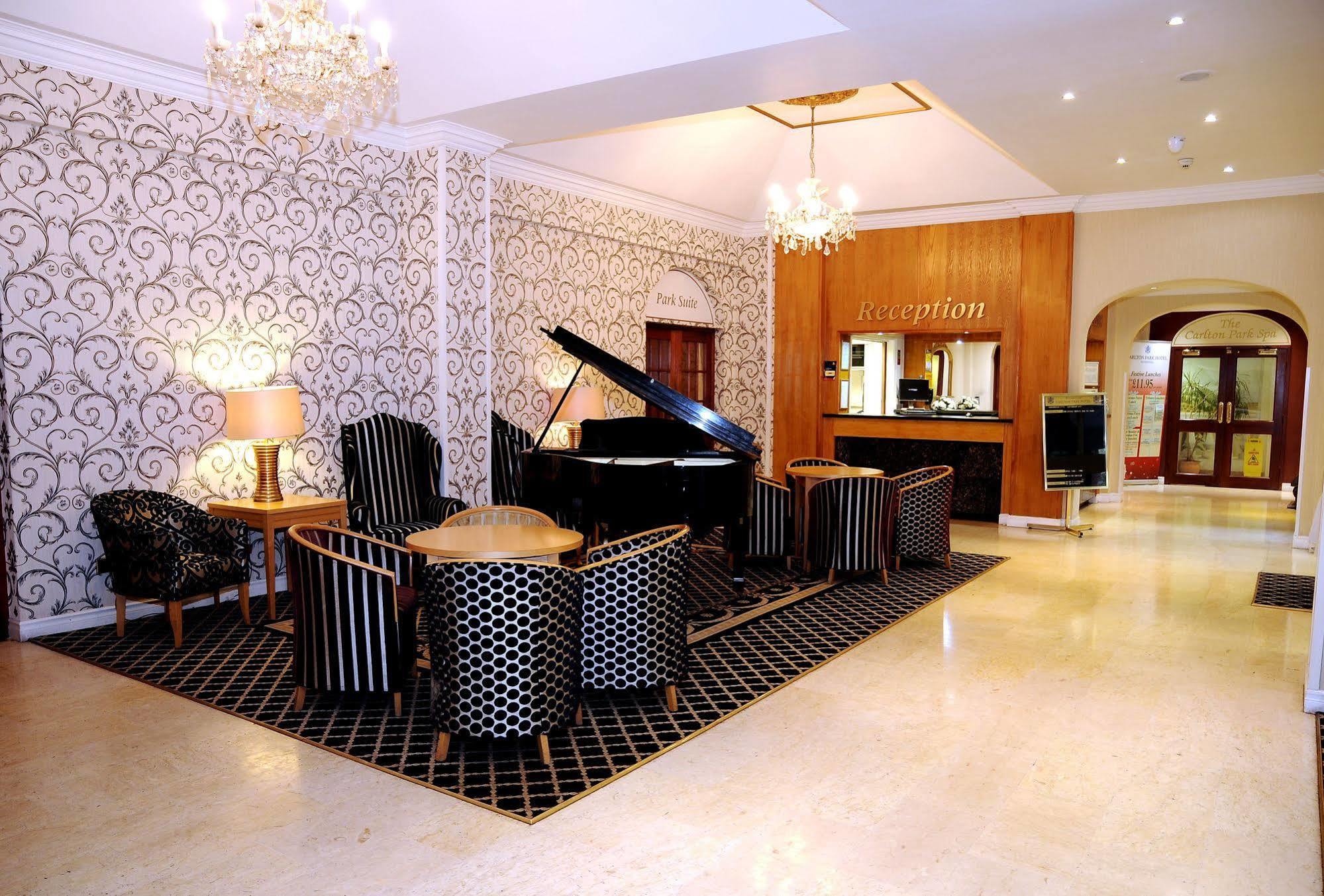 Carlton Park Hotel Rotherham Esterno foto