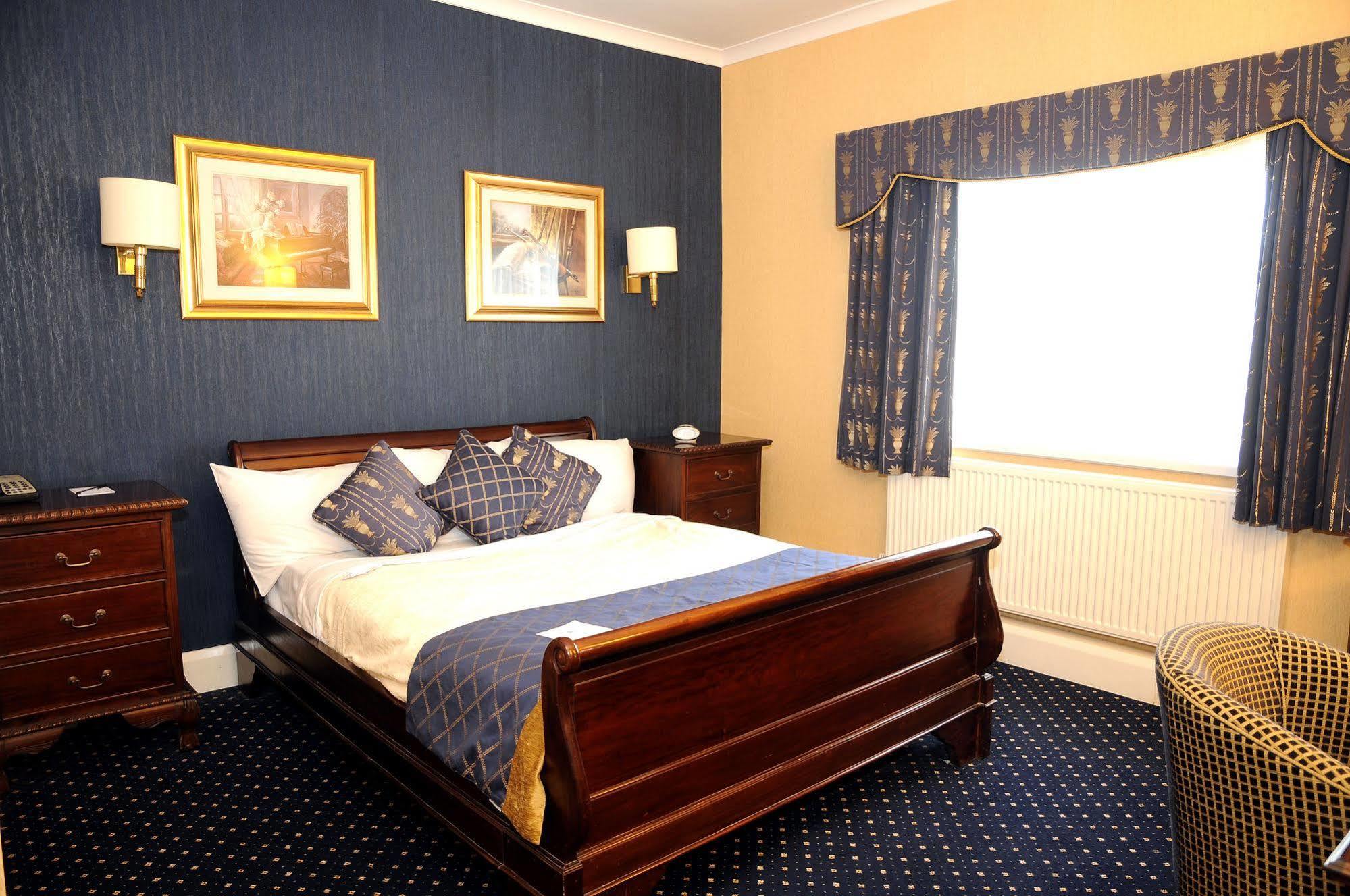Carlton Park Hotel Rotherham Esterno foto